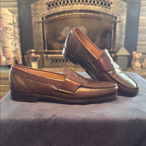 Classic Brown Allen Edmonds Cordovon Leather Loafers - Picture 2 of 4